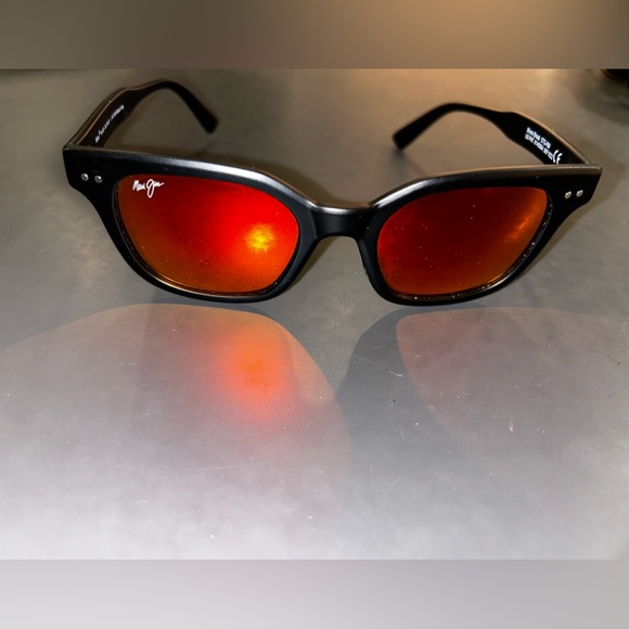 Red maui jim’s, good quality, super thin glass lenses - Picture 5 of 8